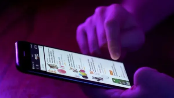 Is Your Phone Really Listening to You for Ads? It Doesn’t Need To